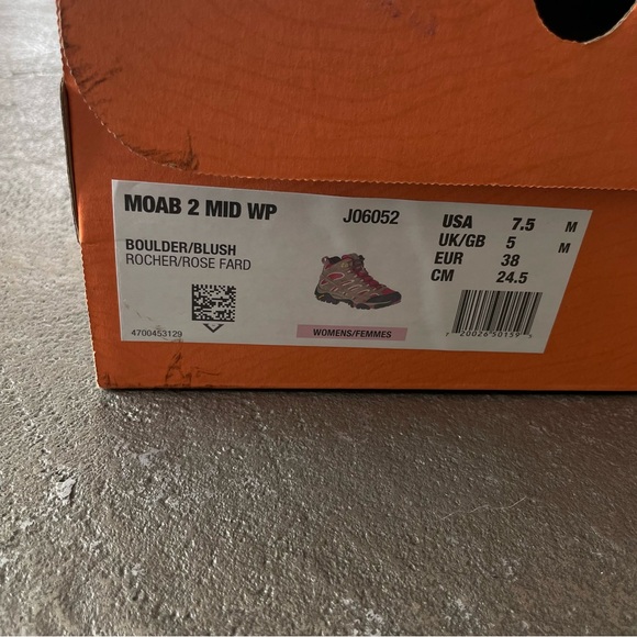 Merrell Women's Moab 2 Mid Waterproof Hiking Boots in Boulder Blush Pink - Picture 11 of 11